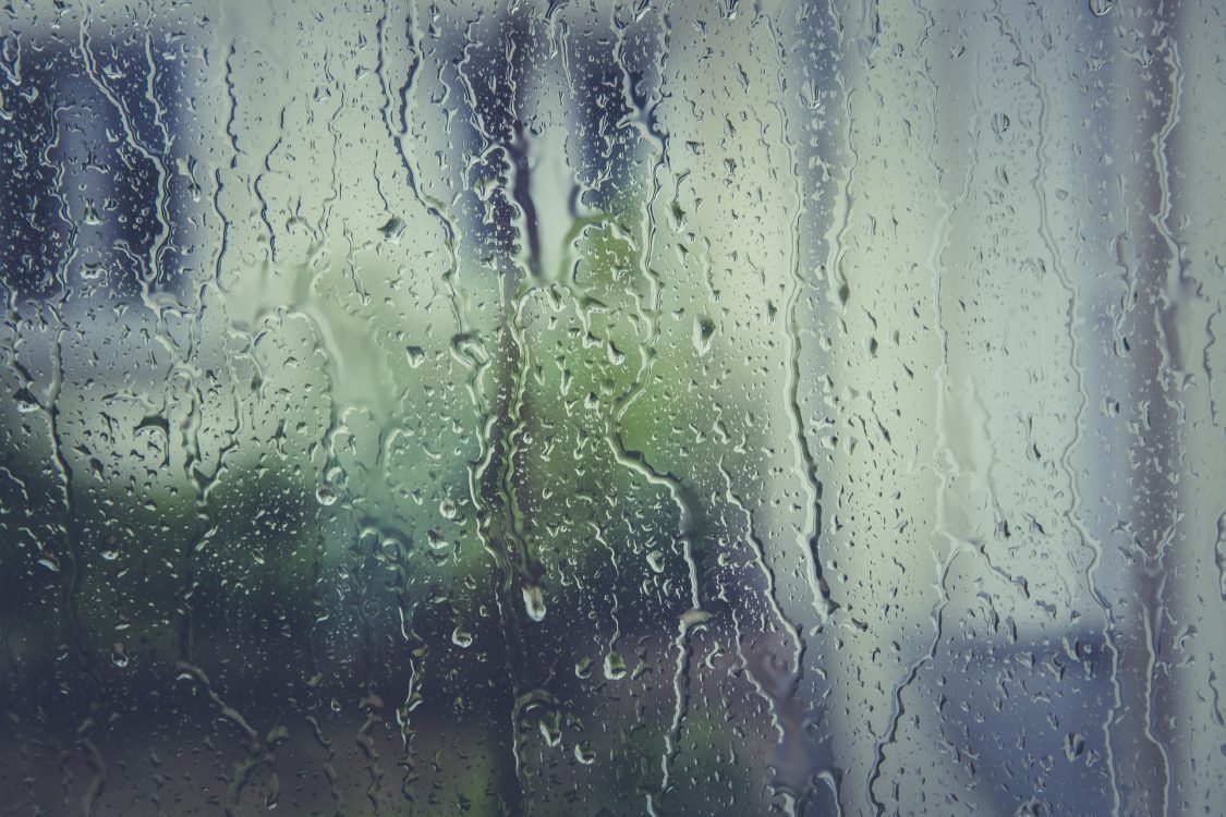Comment éviter la condensation sur les fenêtres le matin ?