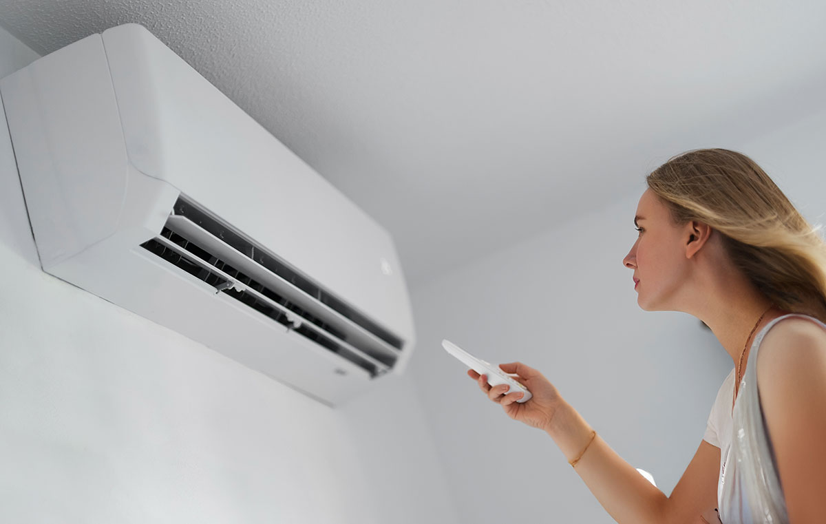Climatisation intérieure dans un logement en période de canicule