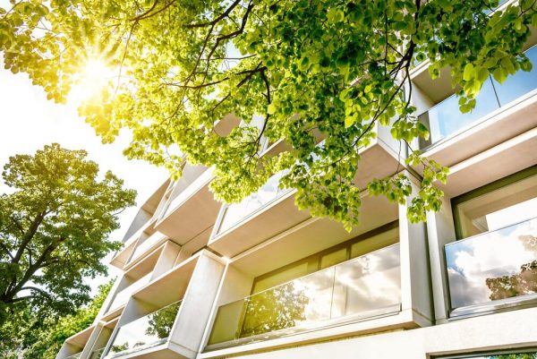 Façade appartement ensoleillée